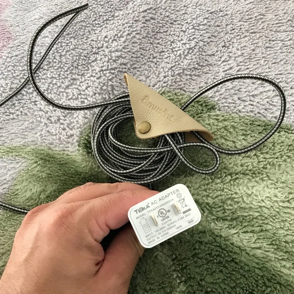 Teka AC Adapter + iPhone Lightning Cable + Leather Cord Organizer